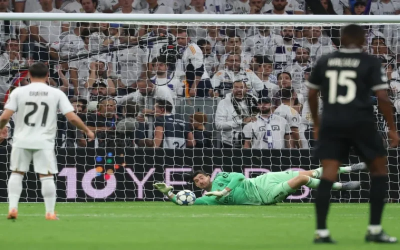 تحدي كورتوا أمام مانشستر سيتي يتجاوز ذكريات الصراع المثير في مدريد والبريميرليج